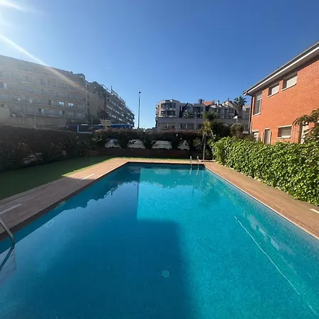 Elegante Piso De Sueños Con Piscina Lloret de Mar