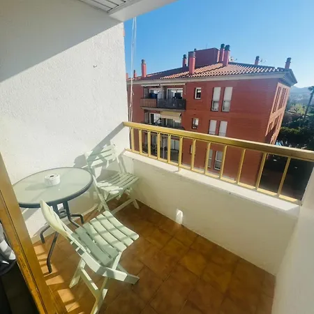 Elegante Piso De Sueños Con Piscina